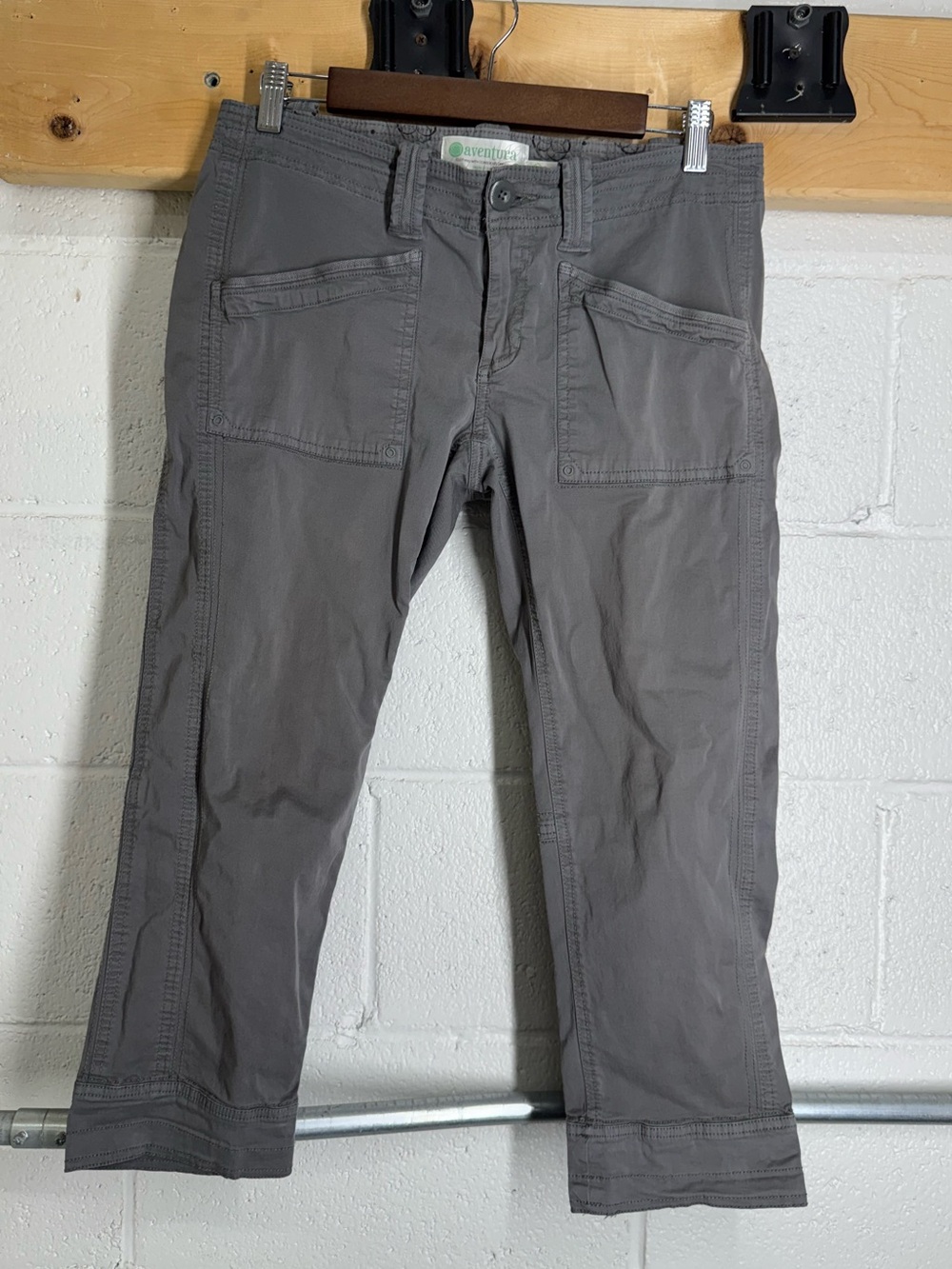 Aventura Women’s Gray Cargo Utility Pants